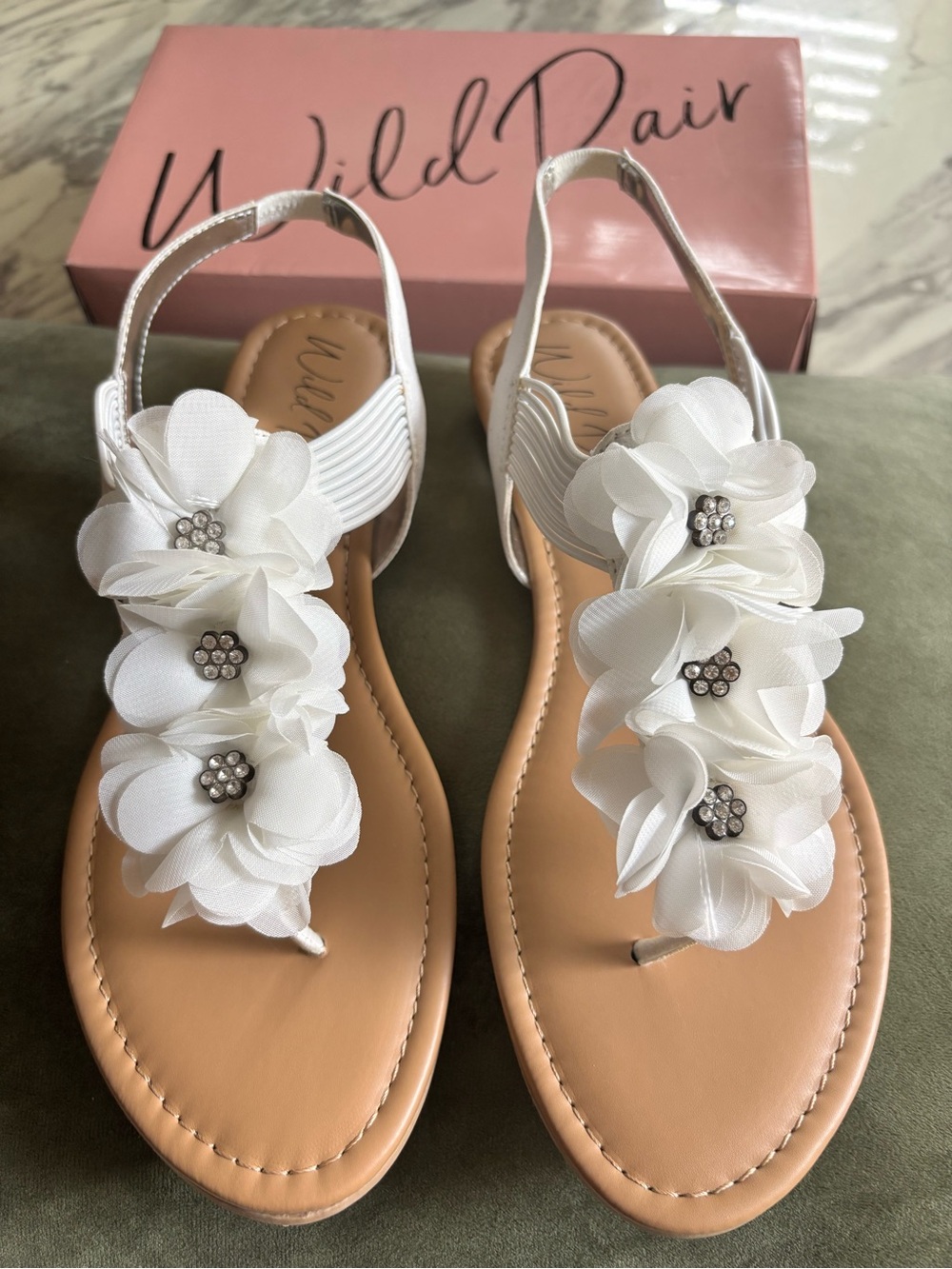 Wild Pair White Floral T-Strap Sandals with Silver Accent